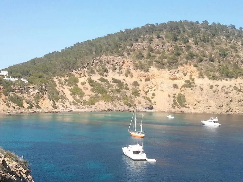 Hostal Cala Boix Es Cana 0*,