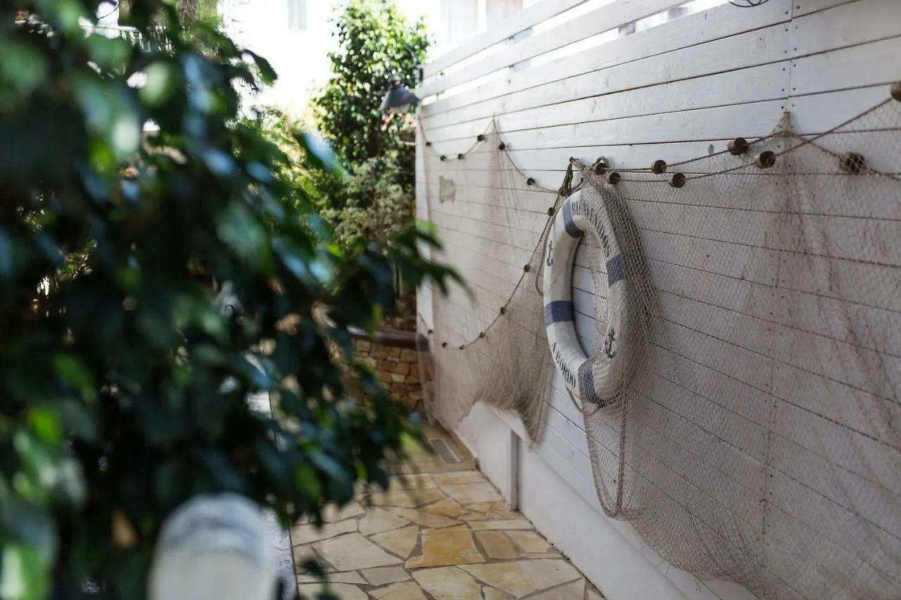 Guest house Hostal Cala Boix Es Canar